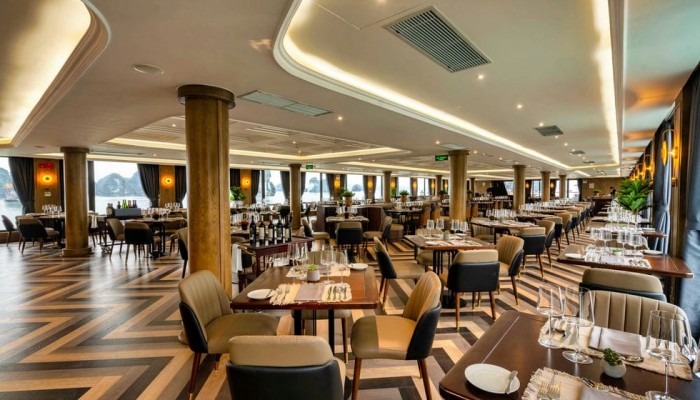 Ambassador-2-Restaurant-4-scaled