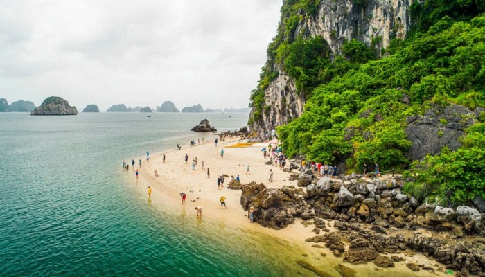Halong-Bay-Titov-Beach