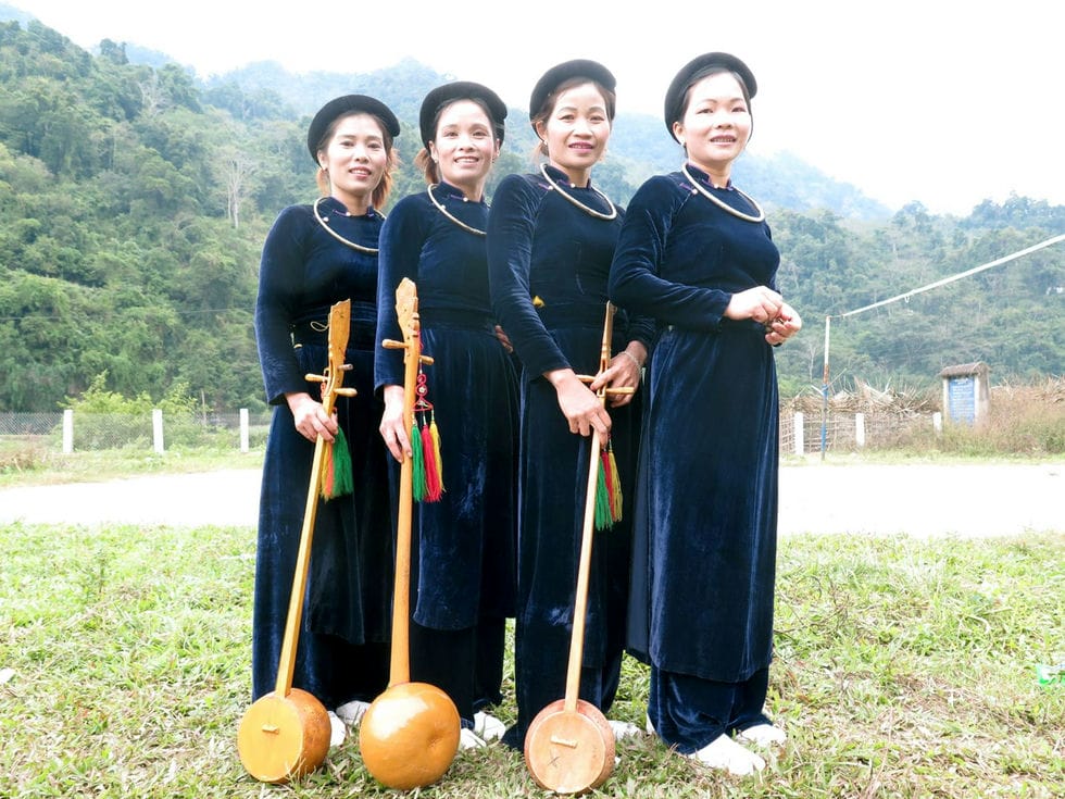 Vietnamita Ao Cham