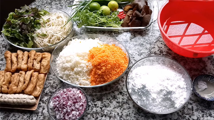 nguyen lieu lam banh cuon