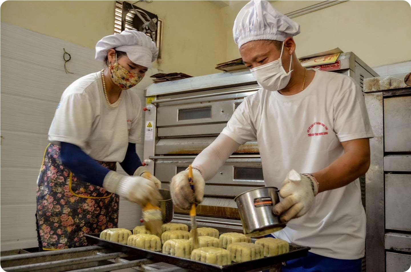 Fabricação do bolo da lua