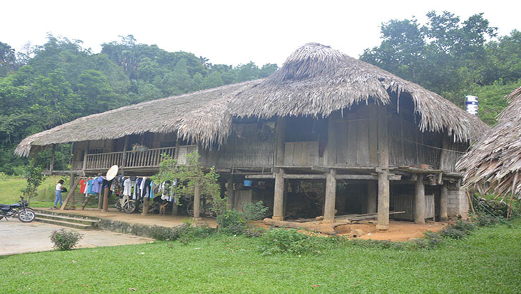 nha san