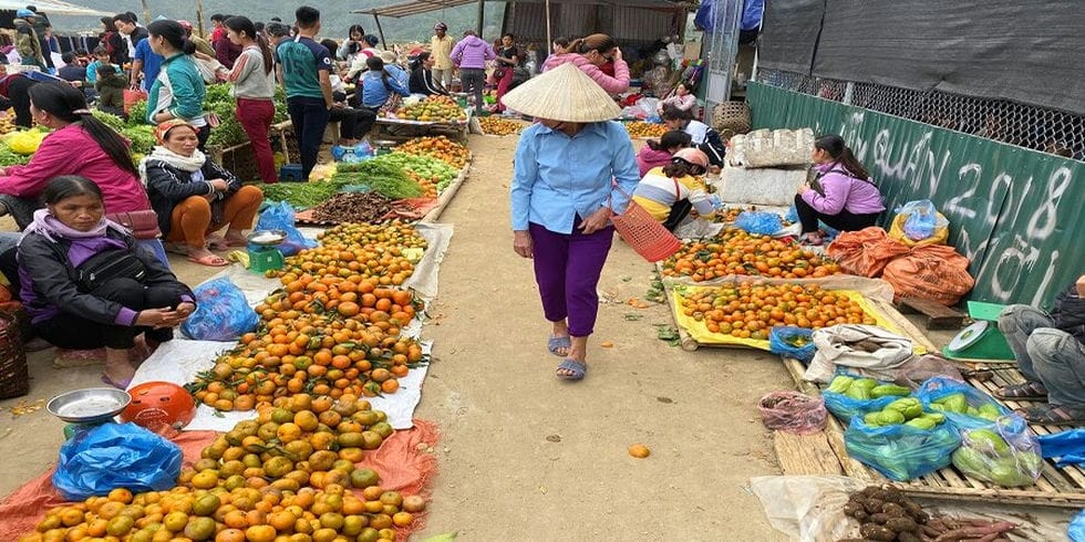 mercado de Pho Doan